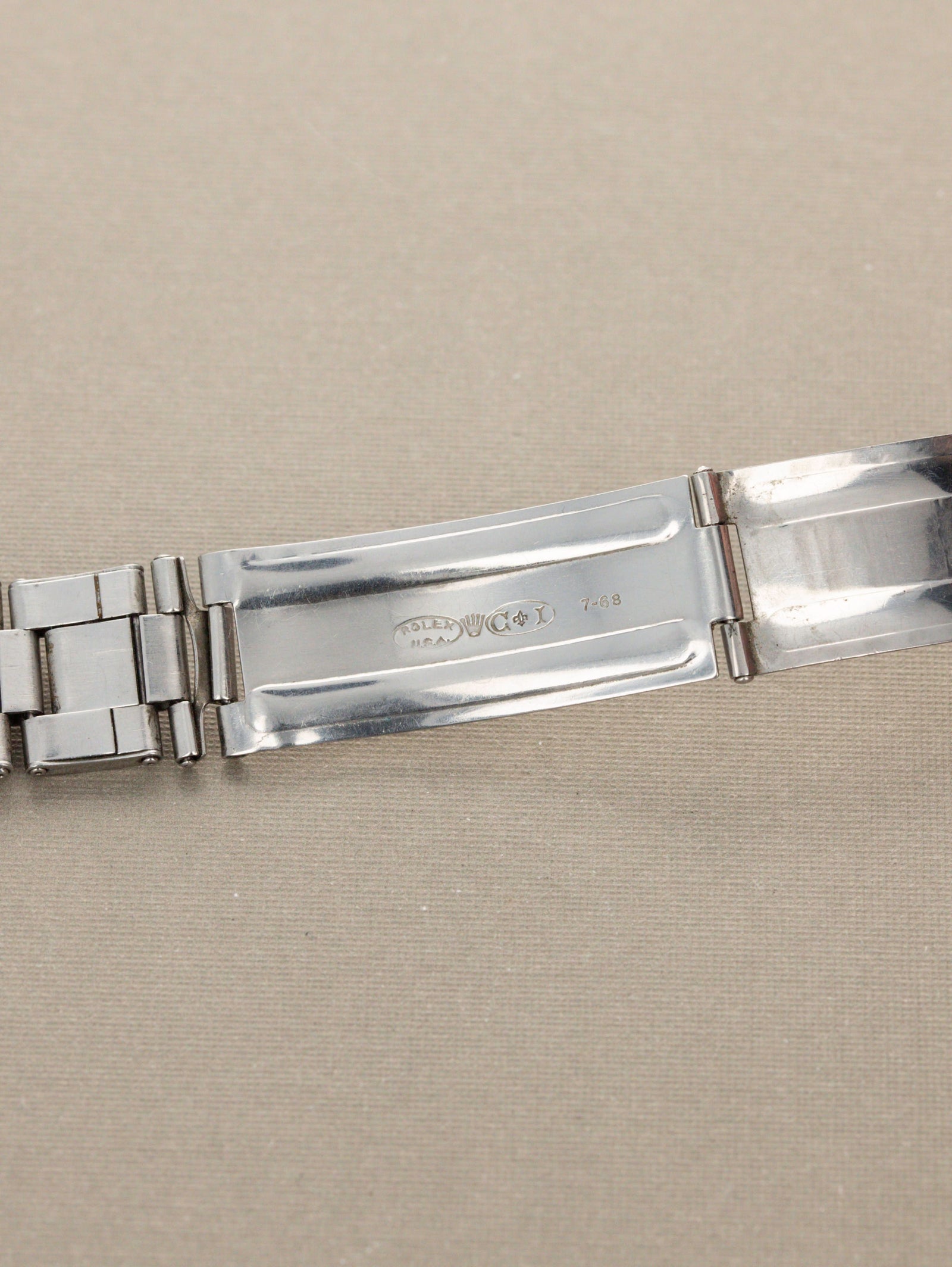 Rolex GMT-Master Ref. 1675 - 'Pepsi' Gilt Dial Box & Papers