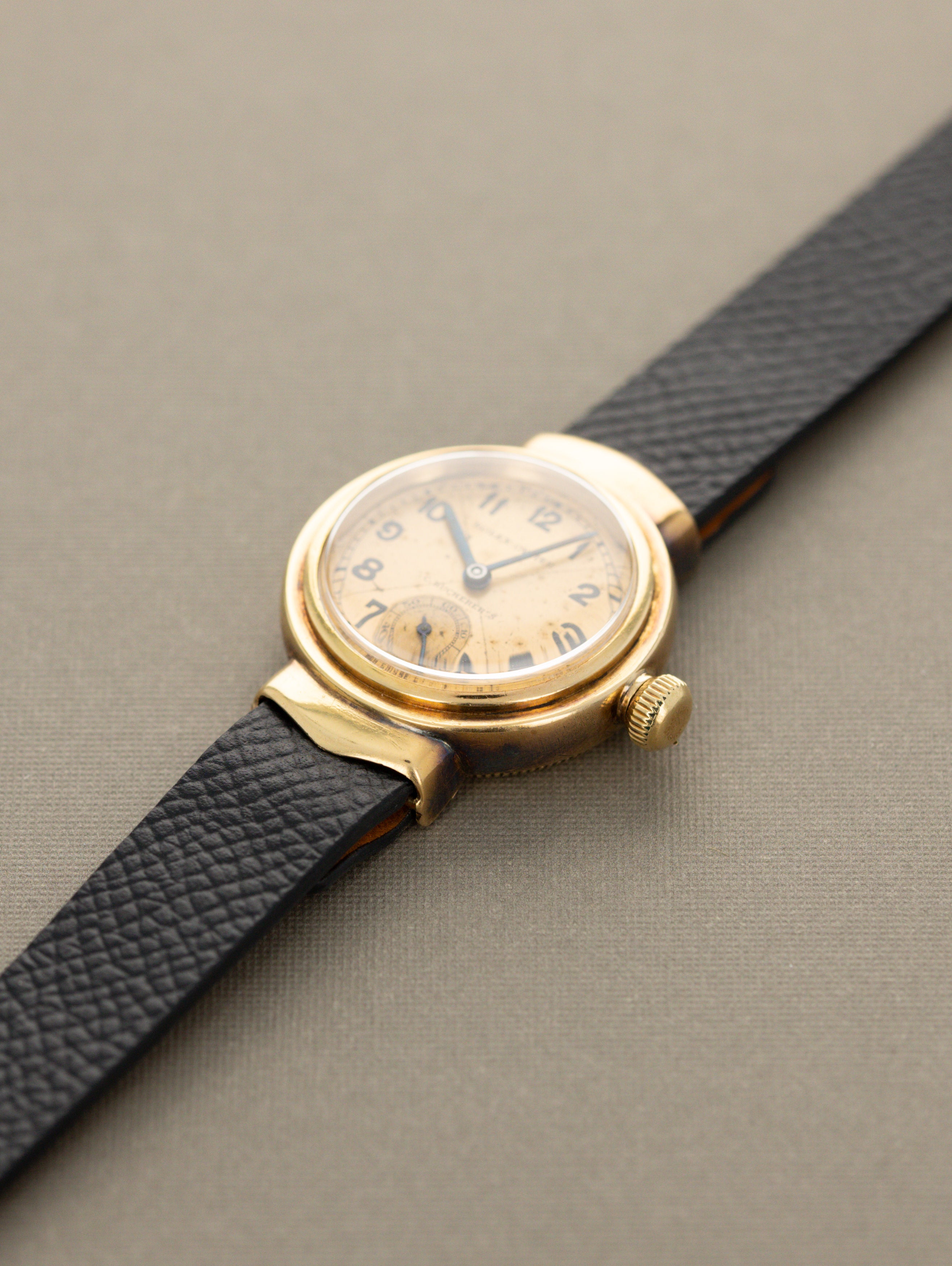 Rolex Oyster 'Hooded Lug' - Champagne 'Bow Tie' Dial 'C. Bucherer's' Signature