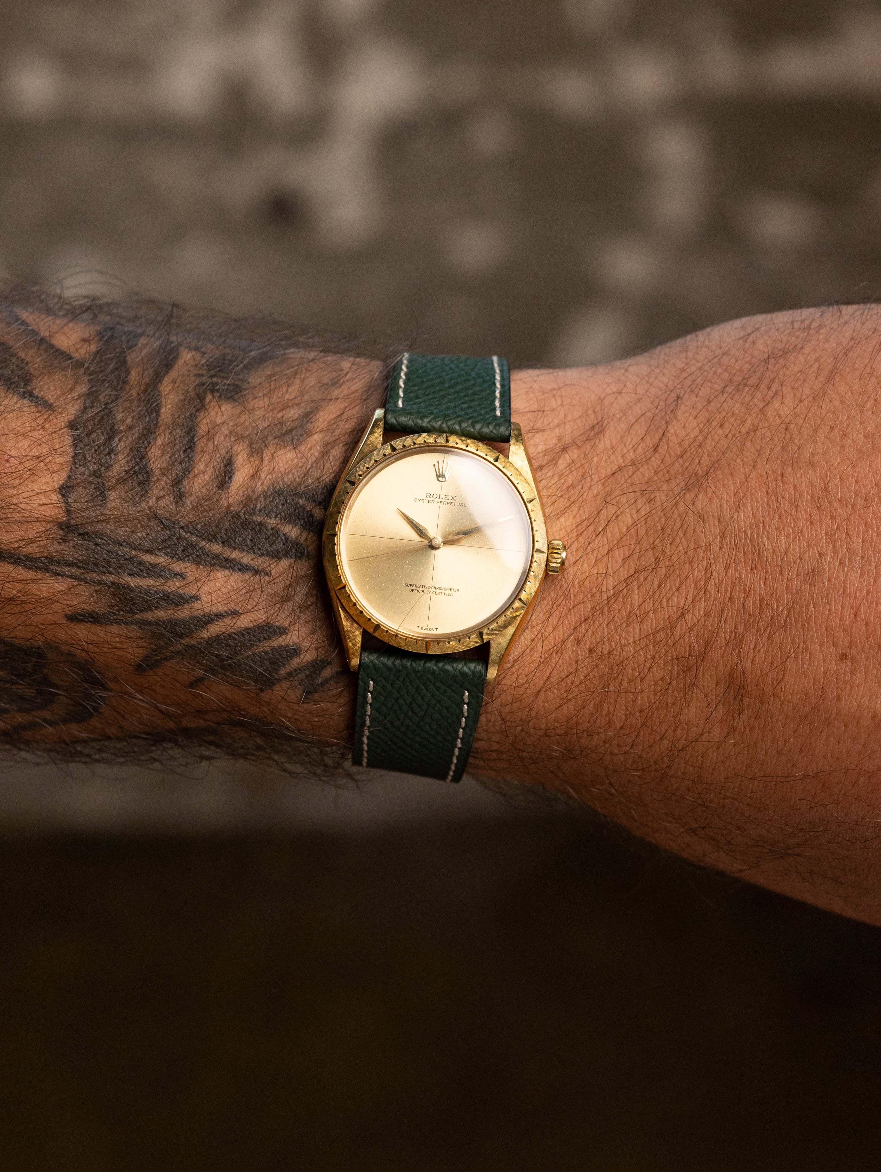 Rolex Oyster Perpetual Ref. 1009 'Zephyr' - Champagne 'Crosshair' Dial French Import Unpolished