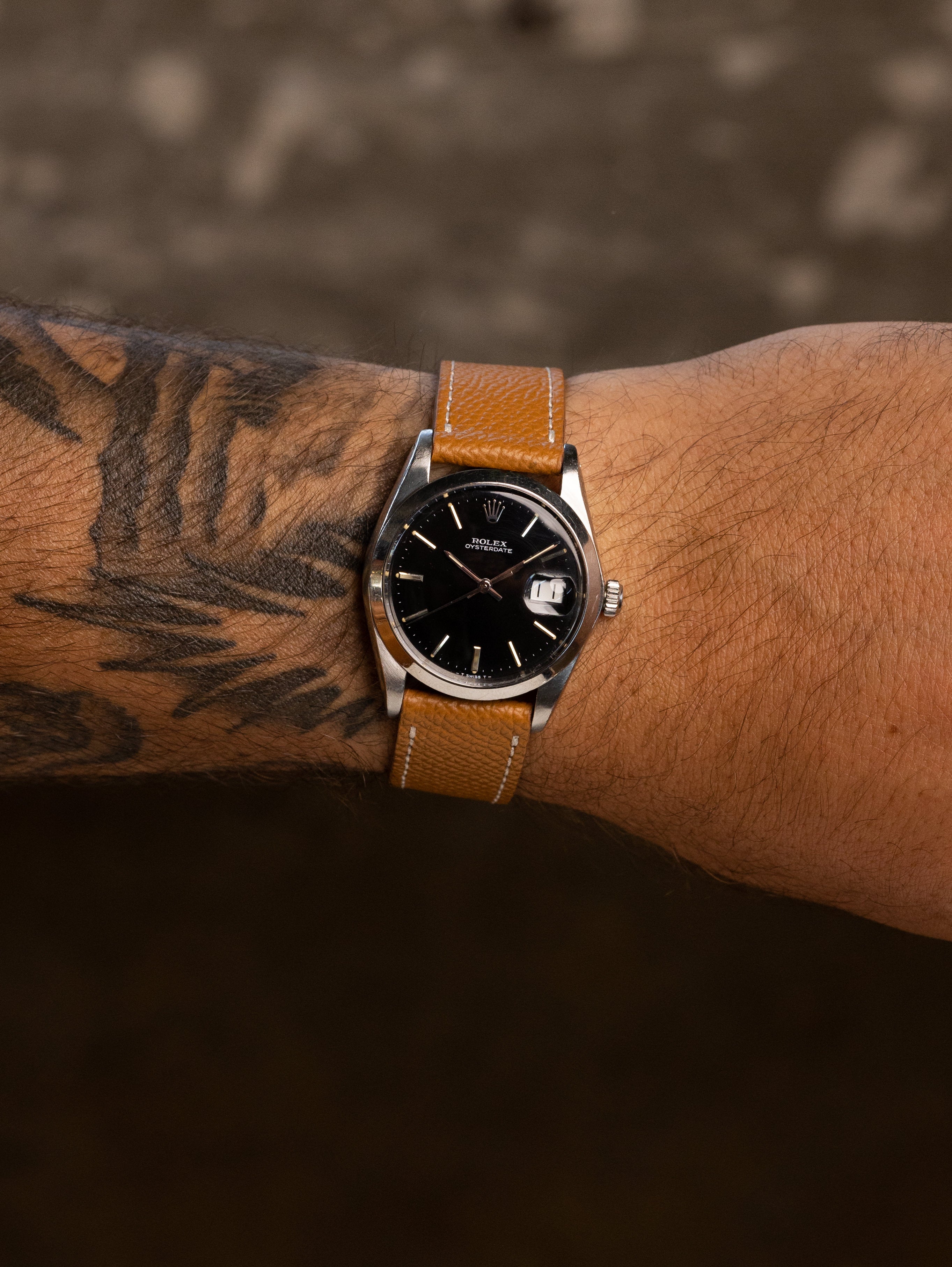 Rolex Oysterdate Ref. 6694 - Gloss Black Dial Unpolished