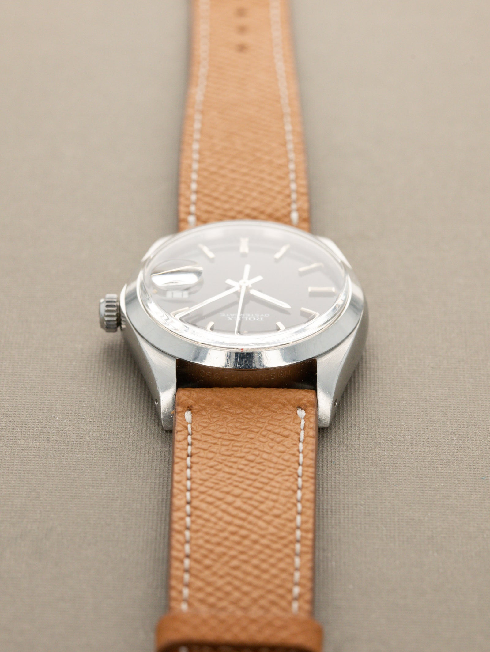 Rolex Oysterdate Ref. 6694 - Gloss Black Dial Unpolished