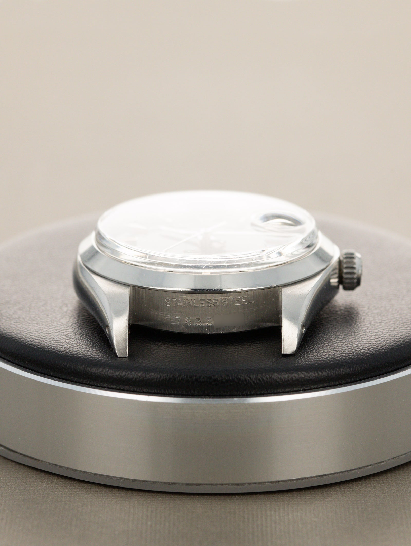 Rolex Oysterdate Ref. 6694 - Gloss Black Dial Unpolished