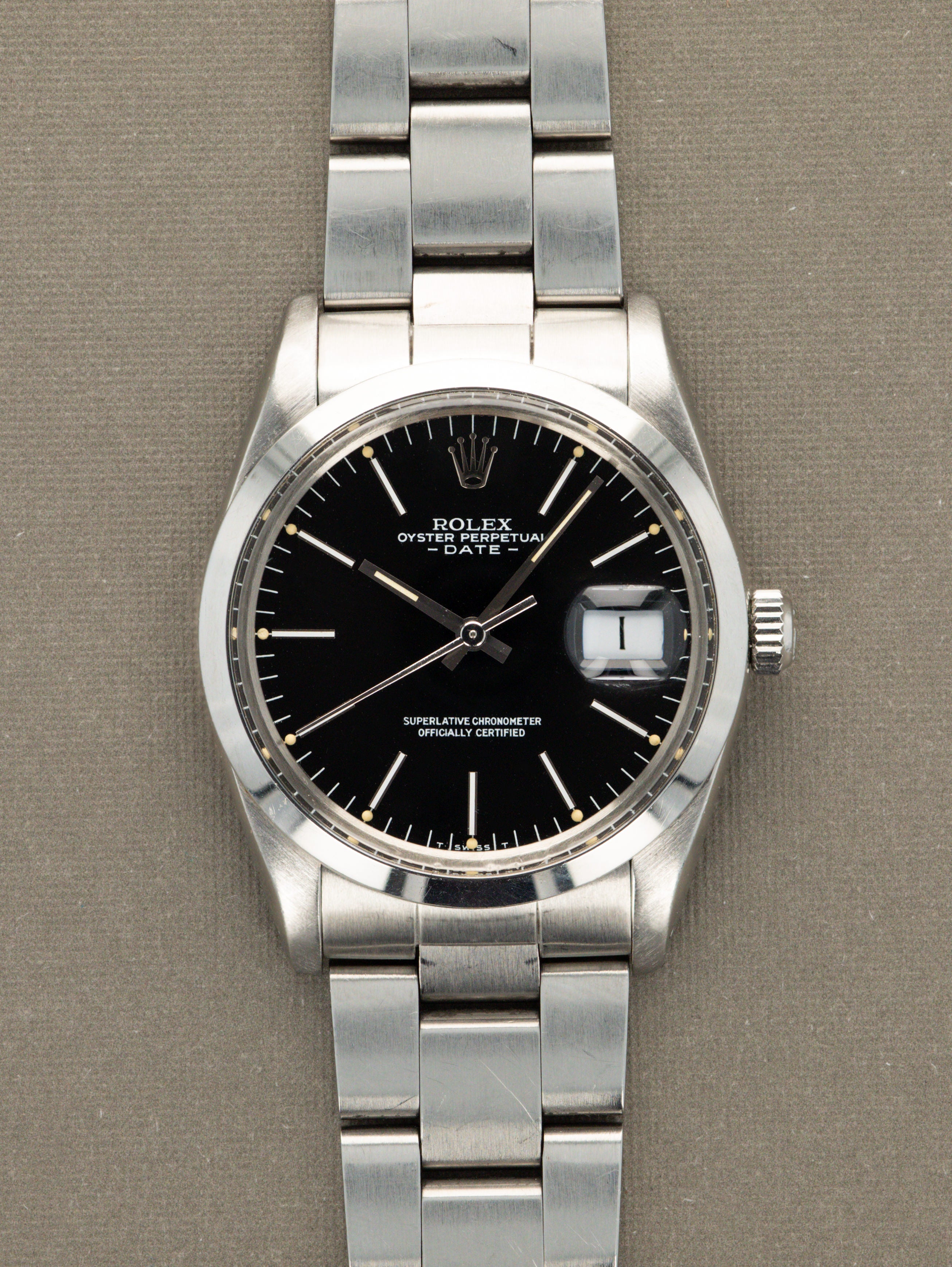 Rolex Oyster Perpetual Date Ref. 15000 - Gloss Black Dial