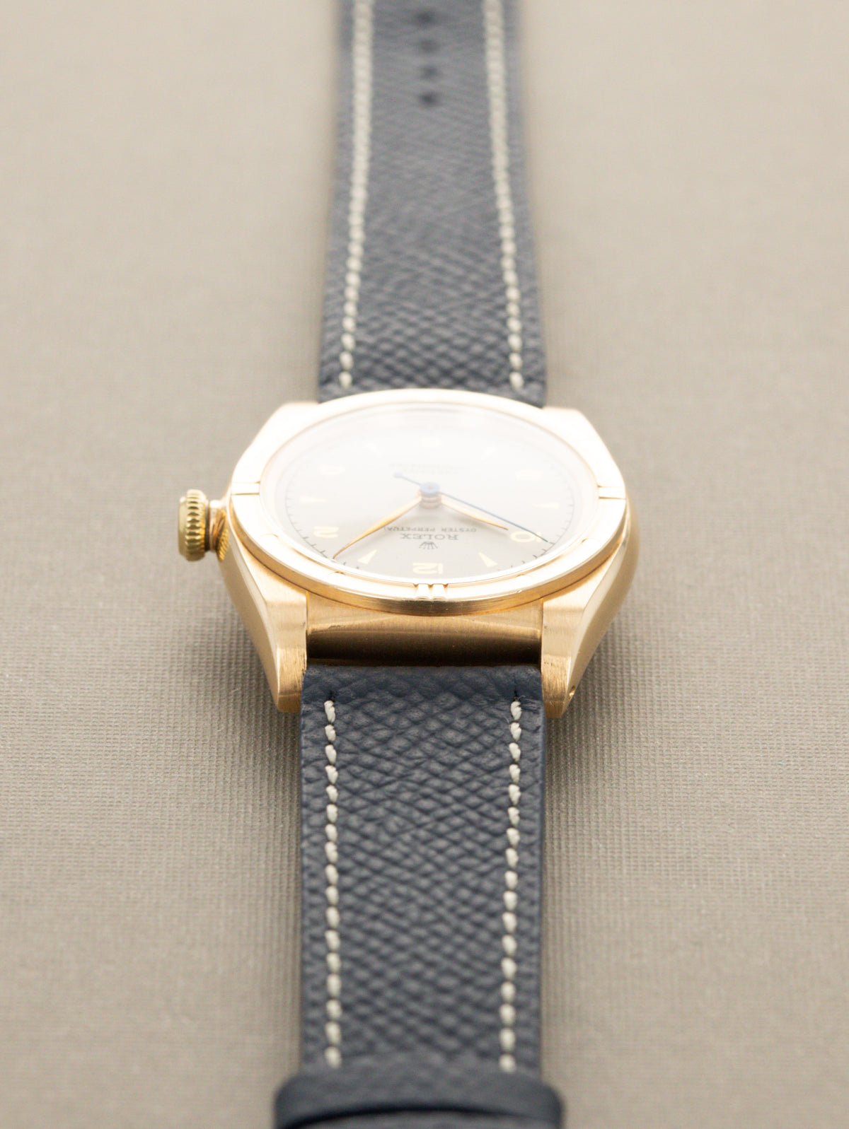 Rolex Oyster Perpetual Ref. 3372 - 'Bubbleback' Satin Silver Dial w/ Boxes