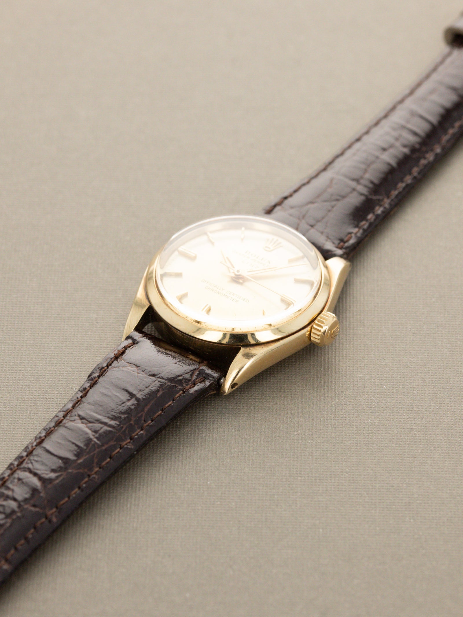 Rolex Oyster Perpetual Ref. 6548 'Midsize' - Sunburst Silver 'Linz' Dial