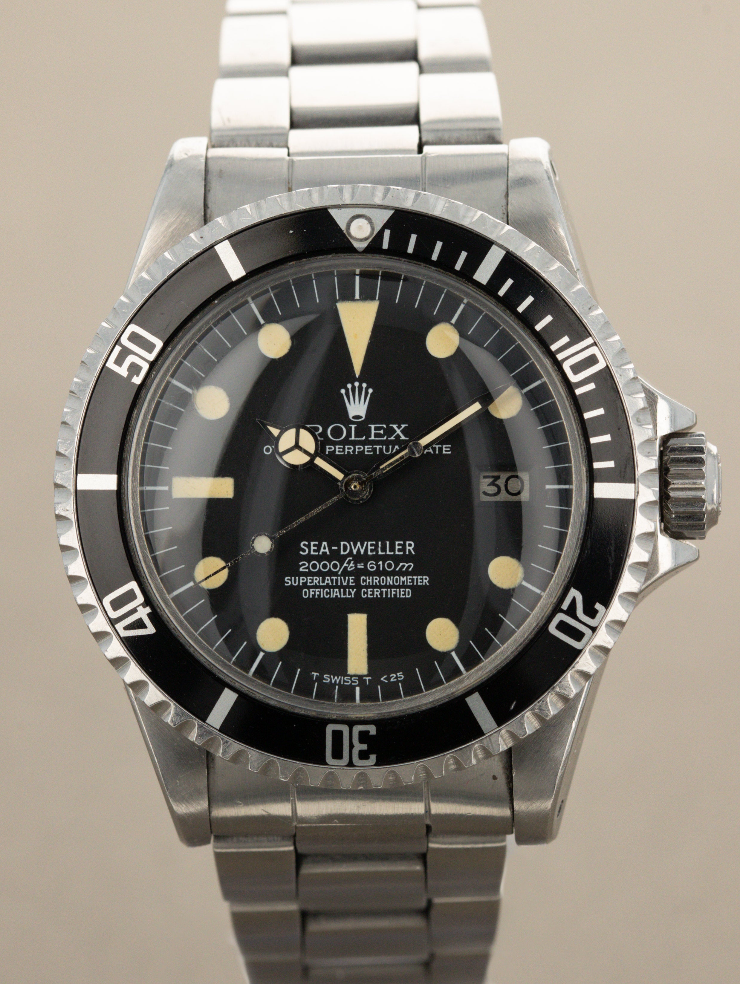 Rolex Sea-Dweller Ref. 1665 - 'Rail' Dial Unpolished W/ Full Set