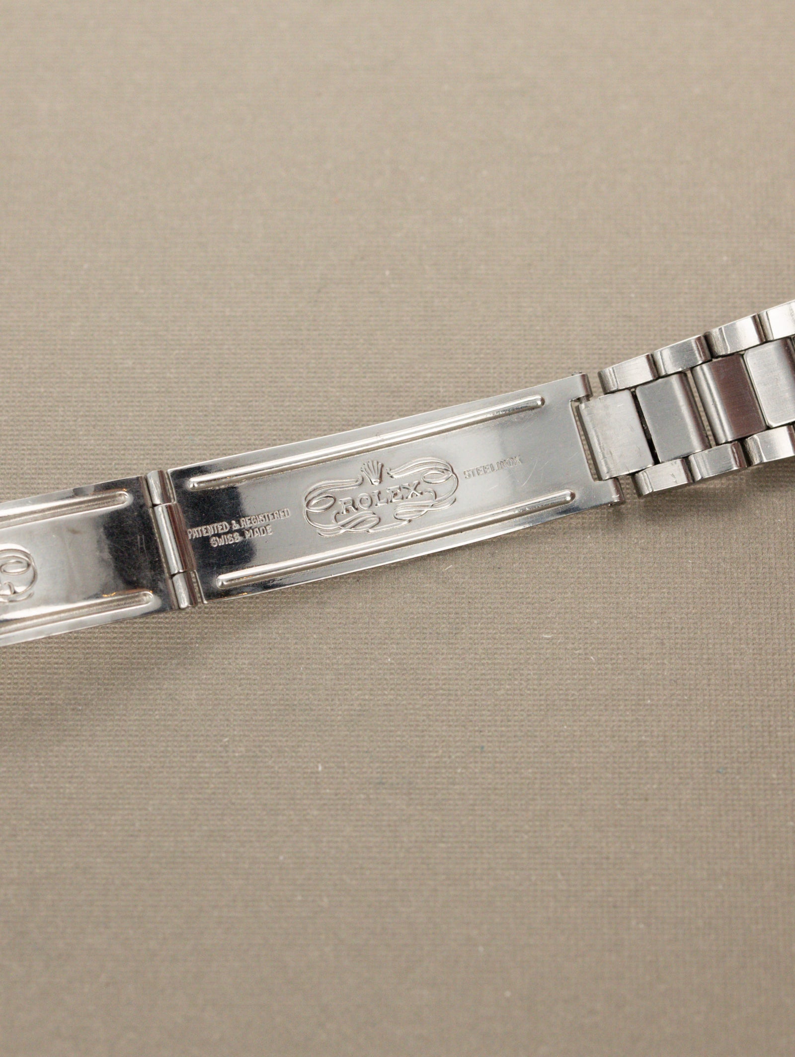 Tudor Ranger Date Ref. 7966/0 - Matte Black Dial w/ 'Roulette' Date Unpolished
