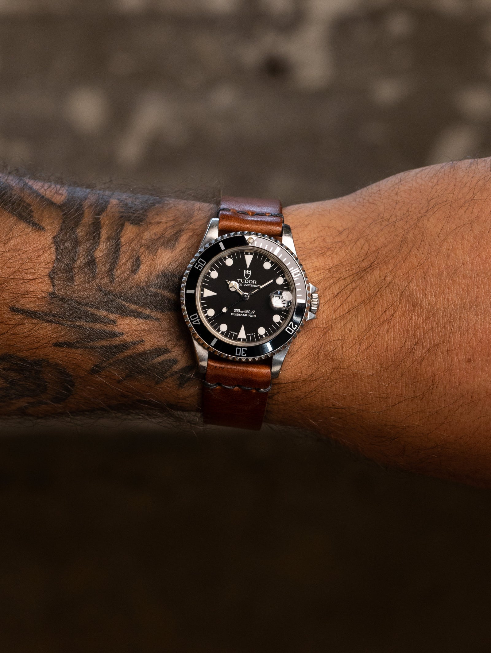 Tudor Submariner Date Ref. 75190 - 36mm 'Midsize' w/ Caseback Sticker & Papers