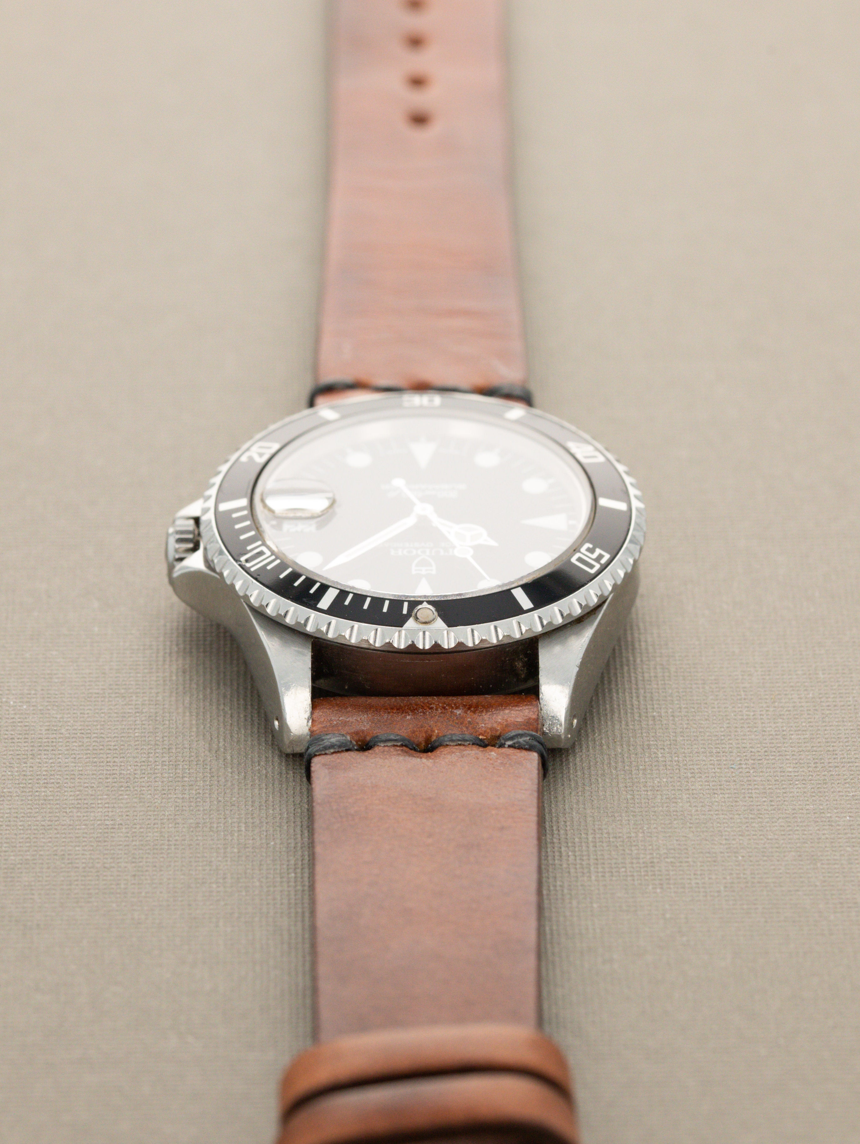Tudor Submariner Date Ref. 75190 - 36mm 'Midsize' w/ Caseback Sticker & Papers