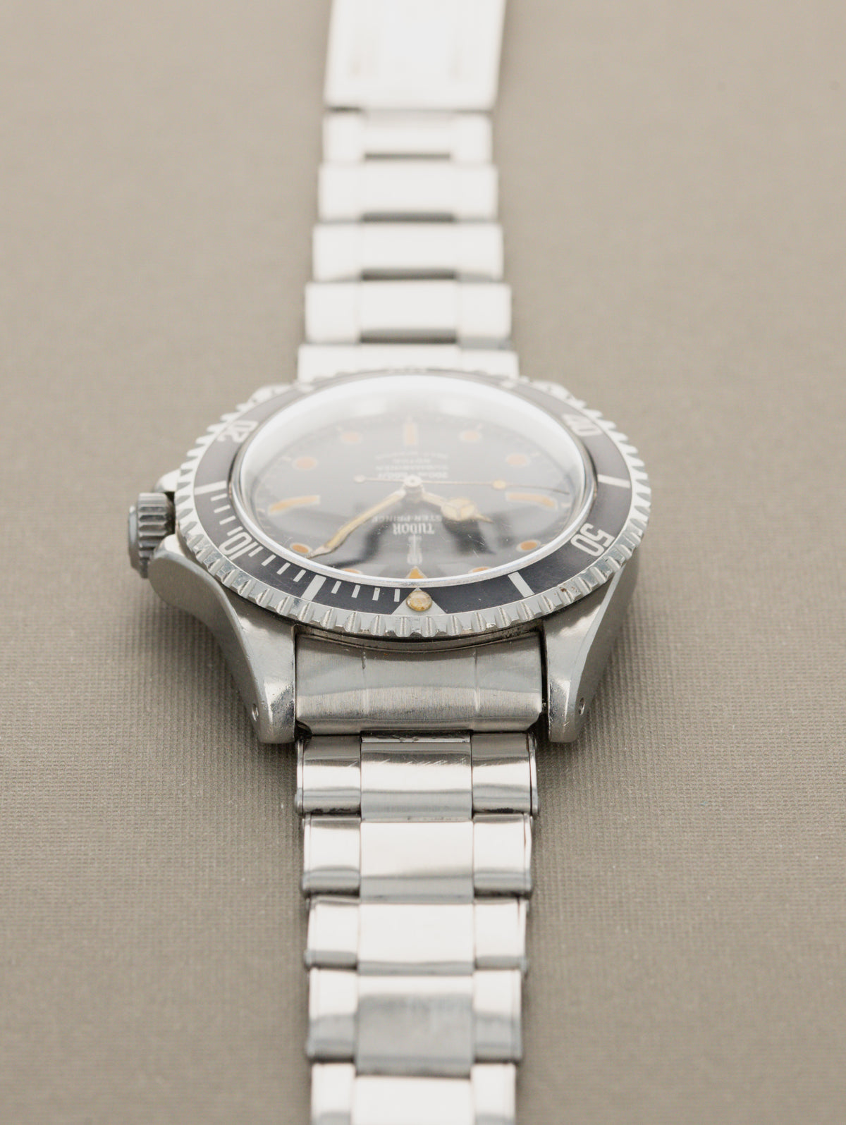 Tudor Submariner Ref. 7928 - Gilt 'Underline' Dial Unpolished W/ Box & Papers