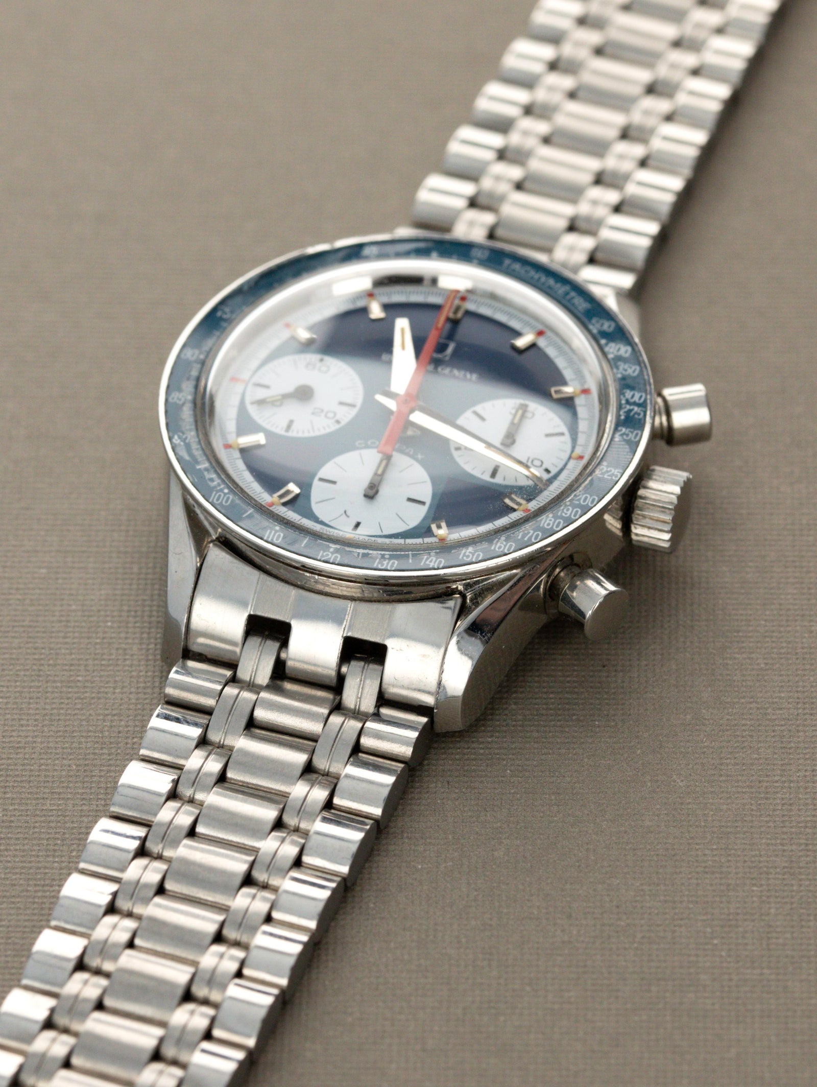 Universal Genève Compax Ref. 885108 - 'Exotic Nina'