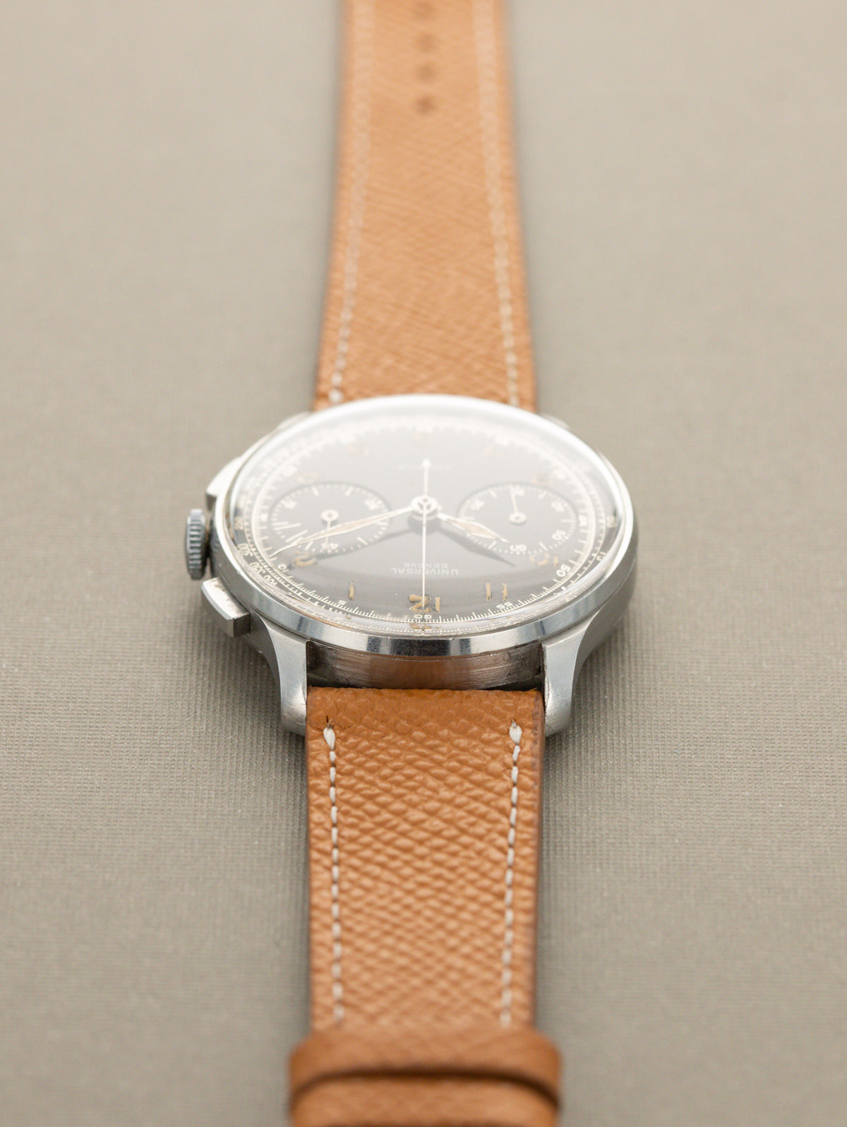 Universal Genève Compur Ref. 22445 - Luminous Black Dial Unpolished