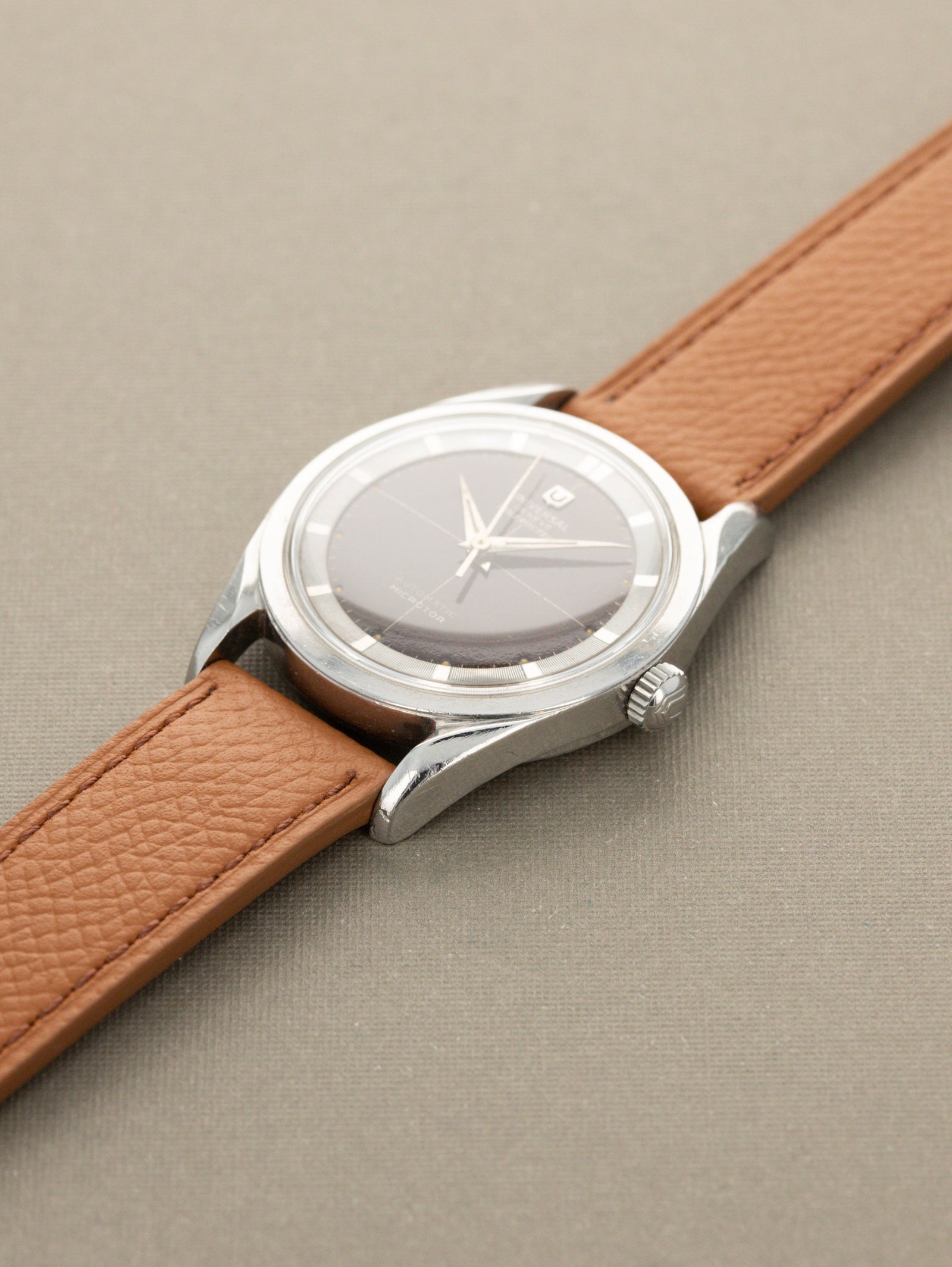 Universal Genève Polerouter Ref. 20357/1 - Gilt 'Tropical' Dial Unpolished