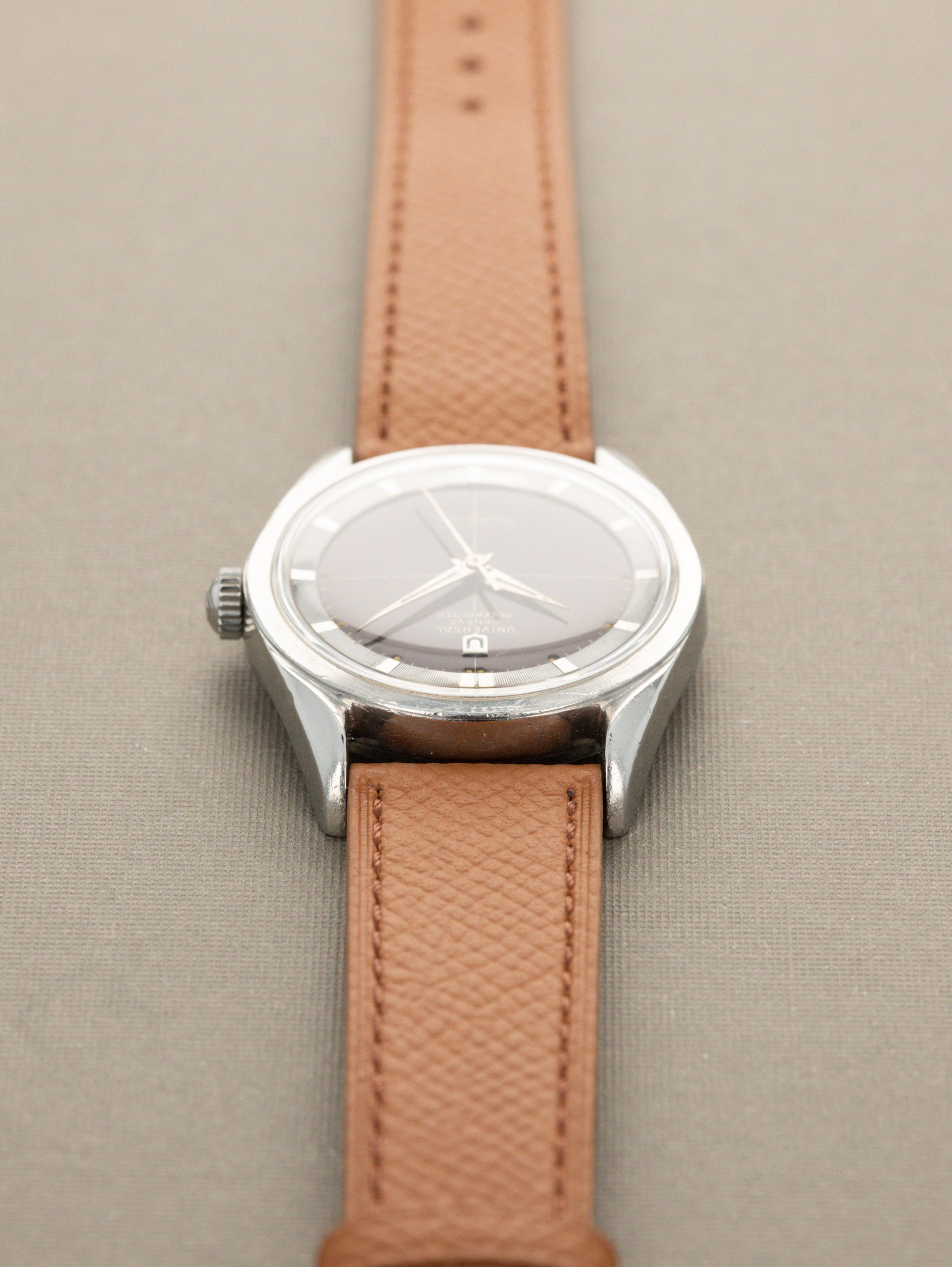 Universal Genève Polerouter Ref. 20357/1 - Gilt 'Tropical' Dial Unpolished