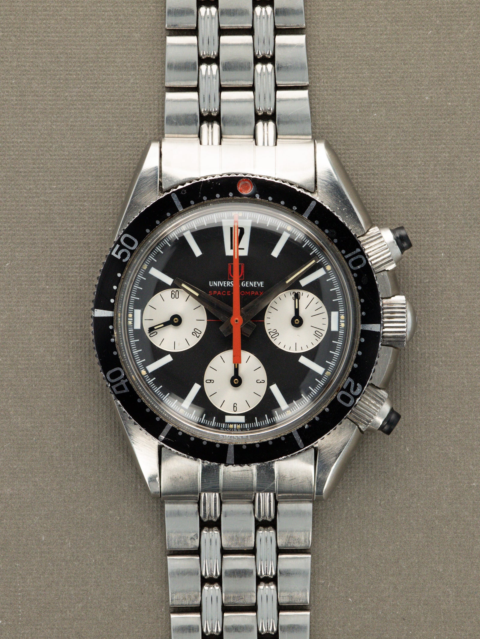 Universal Genève Space-Compax Ref. 885104/01 - 'Mk1' Reverse-Panda Dial