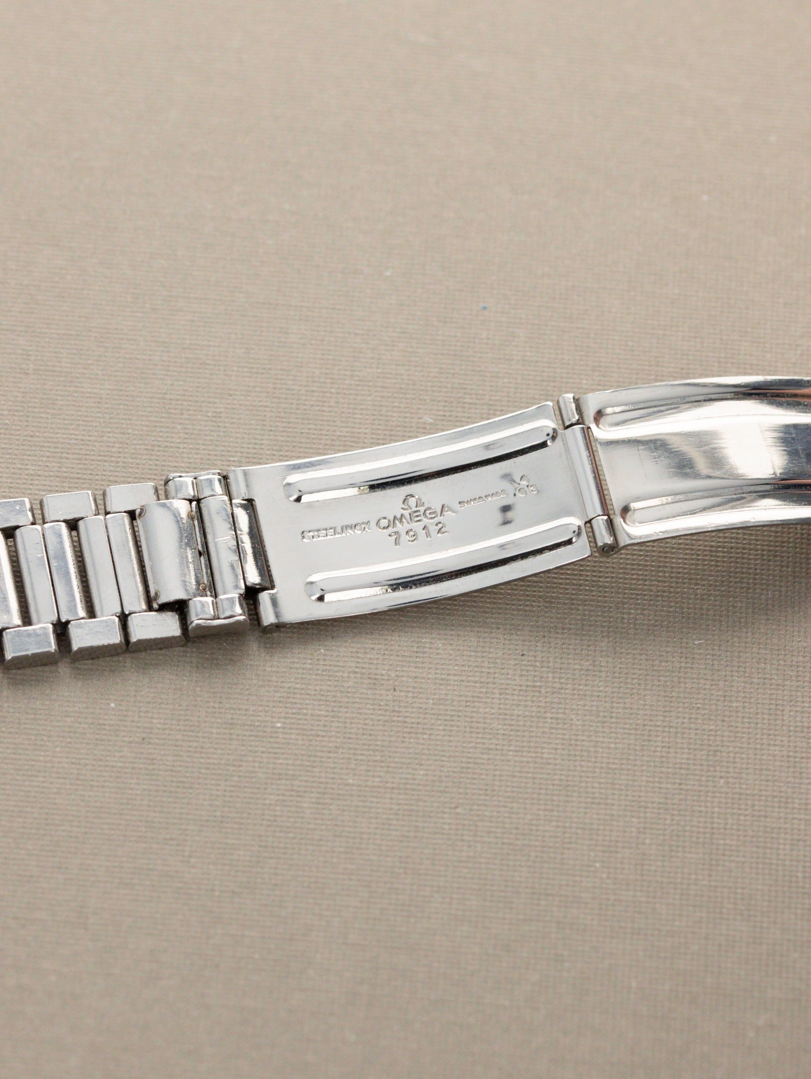 Omega Speedmaster Ref. 105.003-63 - Blue Tropical