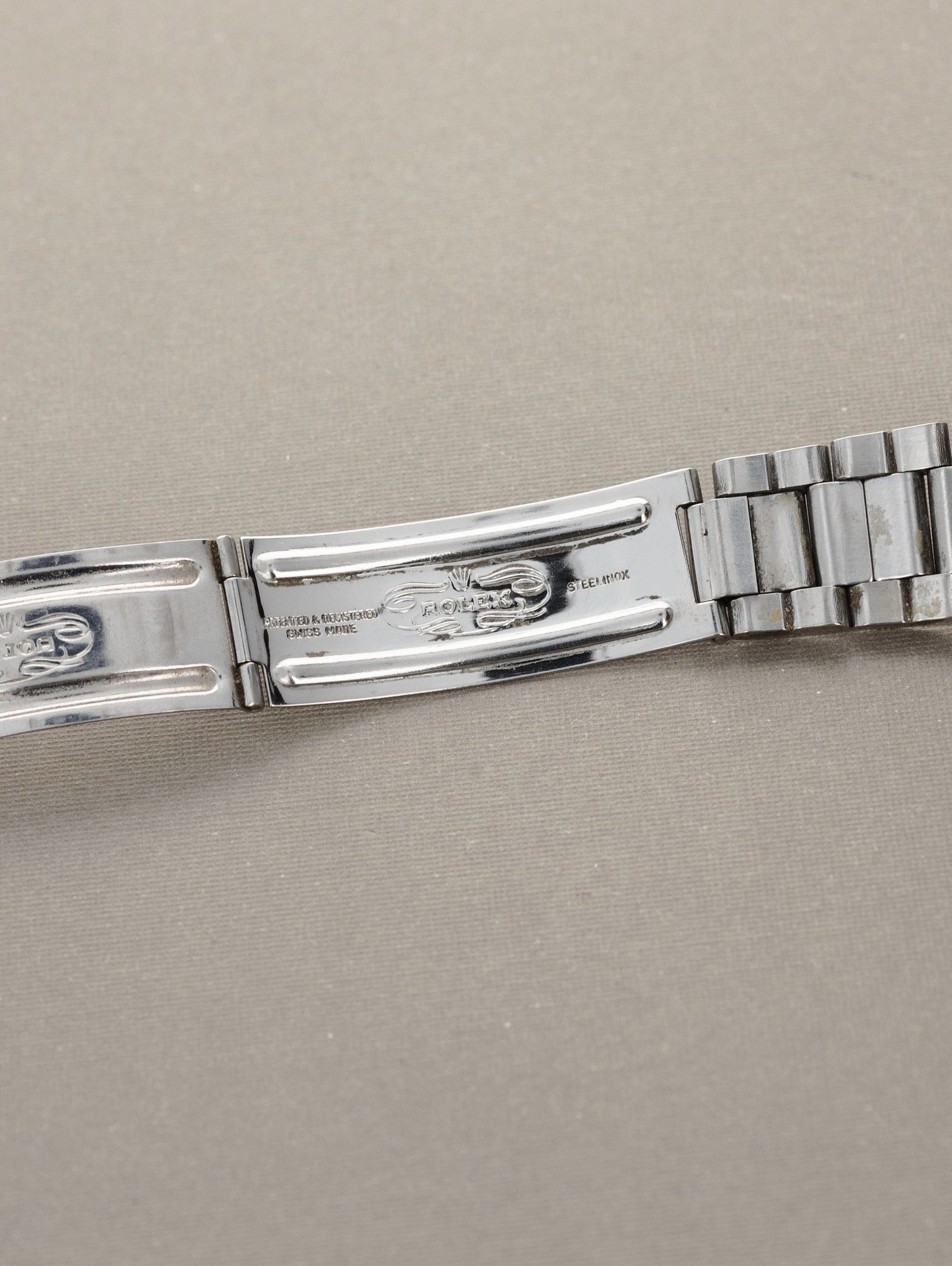 Tudor Submariner Ref. 7021/0 - Blue 'Snowflake Confetti Dial' With Roulette Date Unpolished