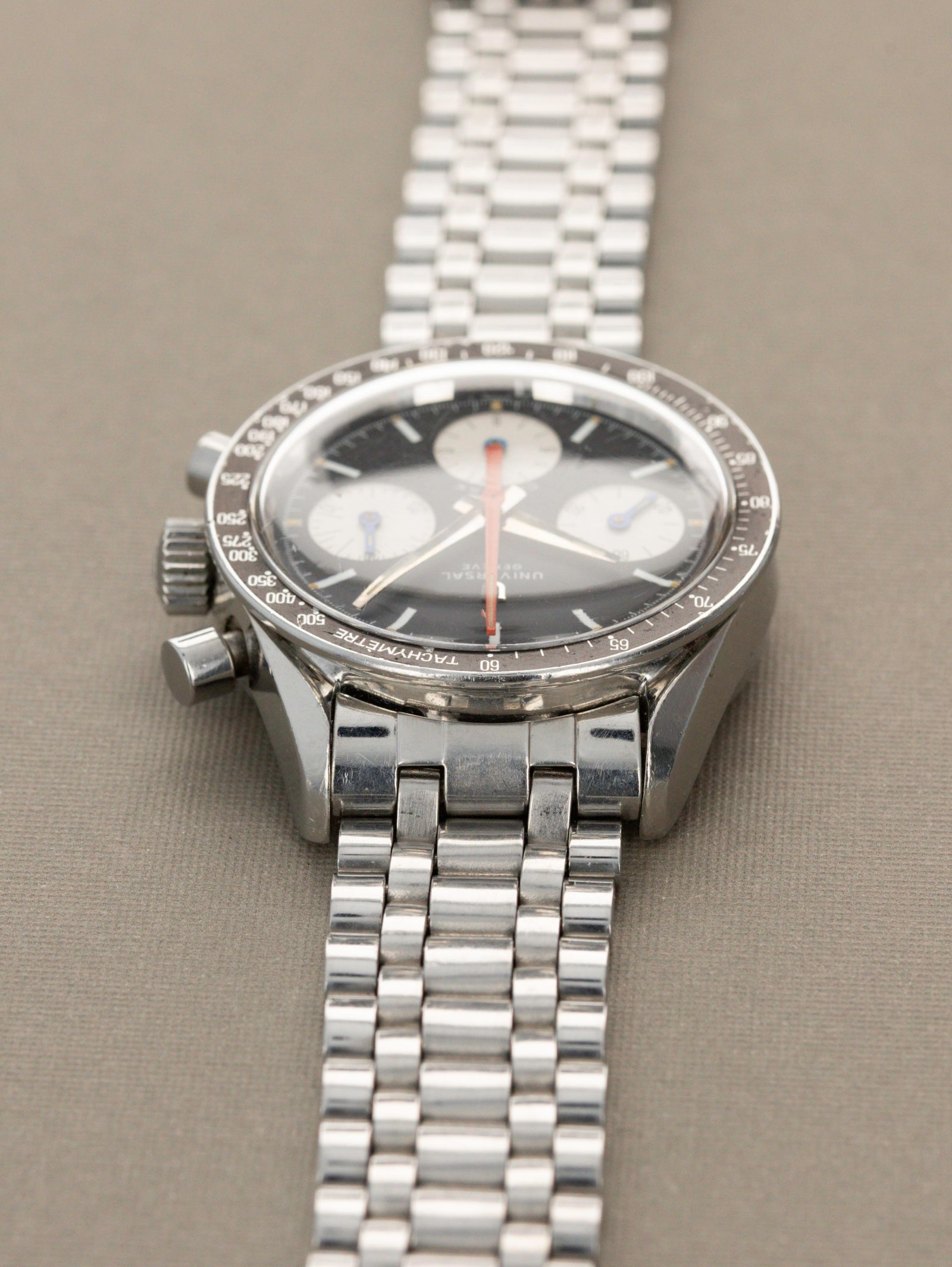 Universal Genève Compax Ref. 885103/01 - 'Evil Nina'