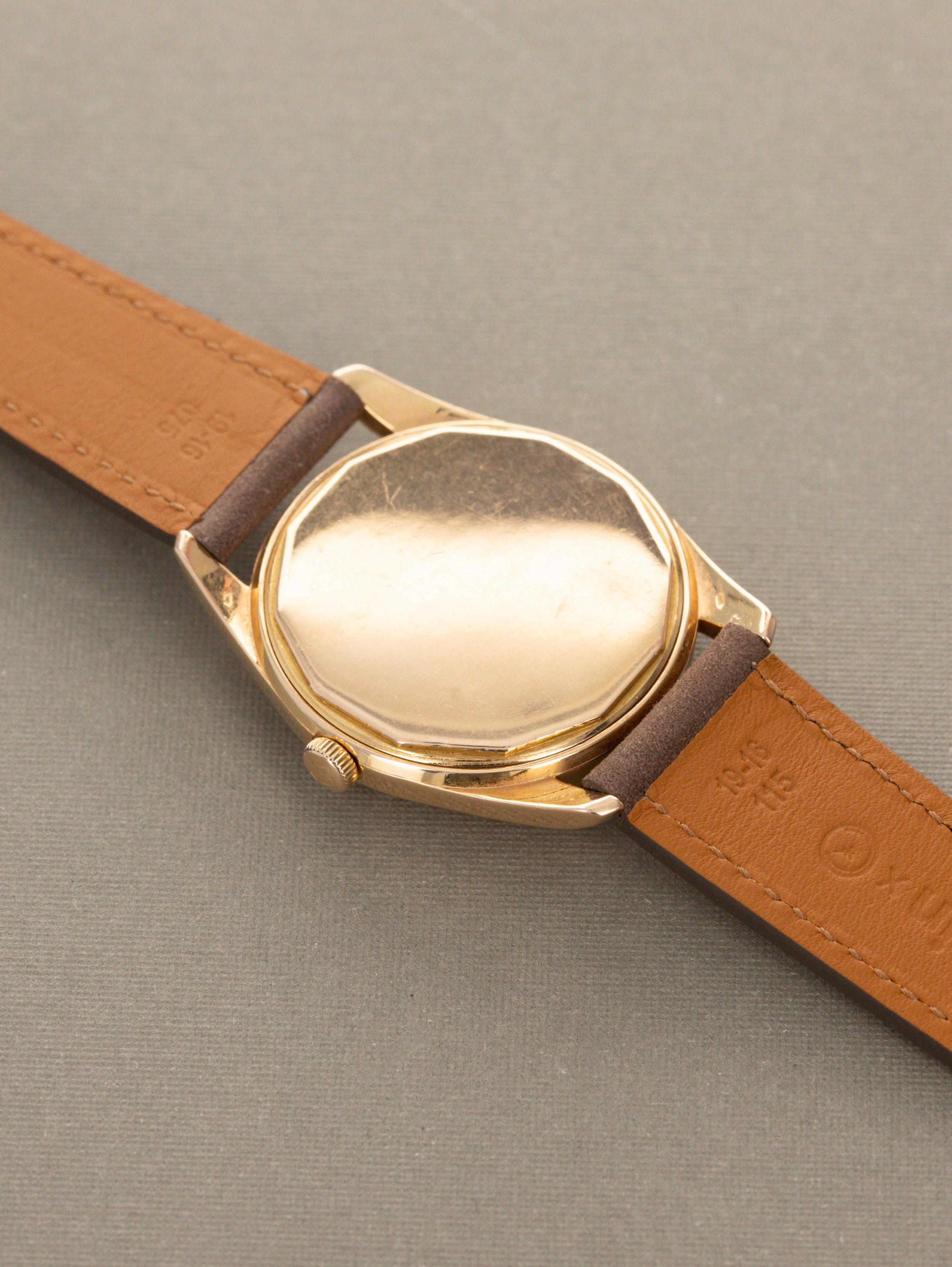 Universal Geneve Polerouter Date - Rose Gold