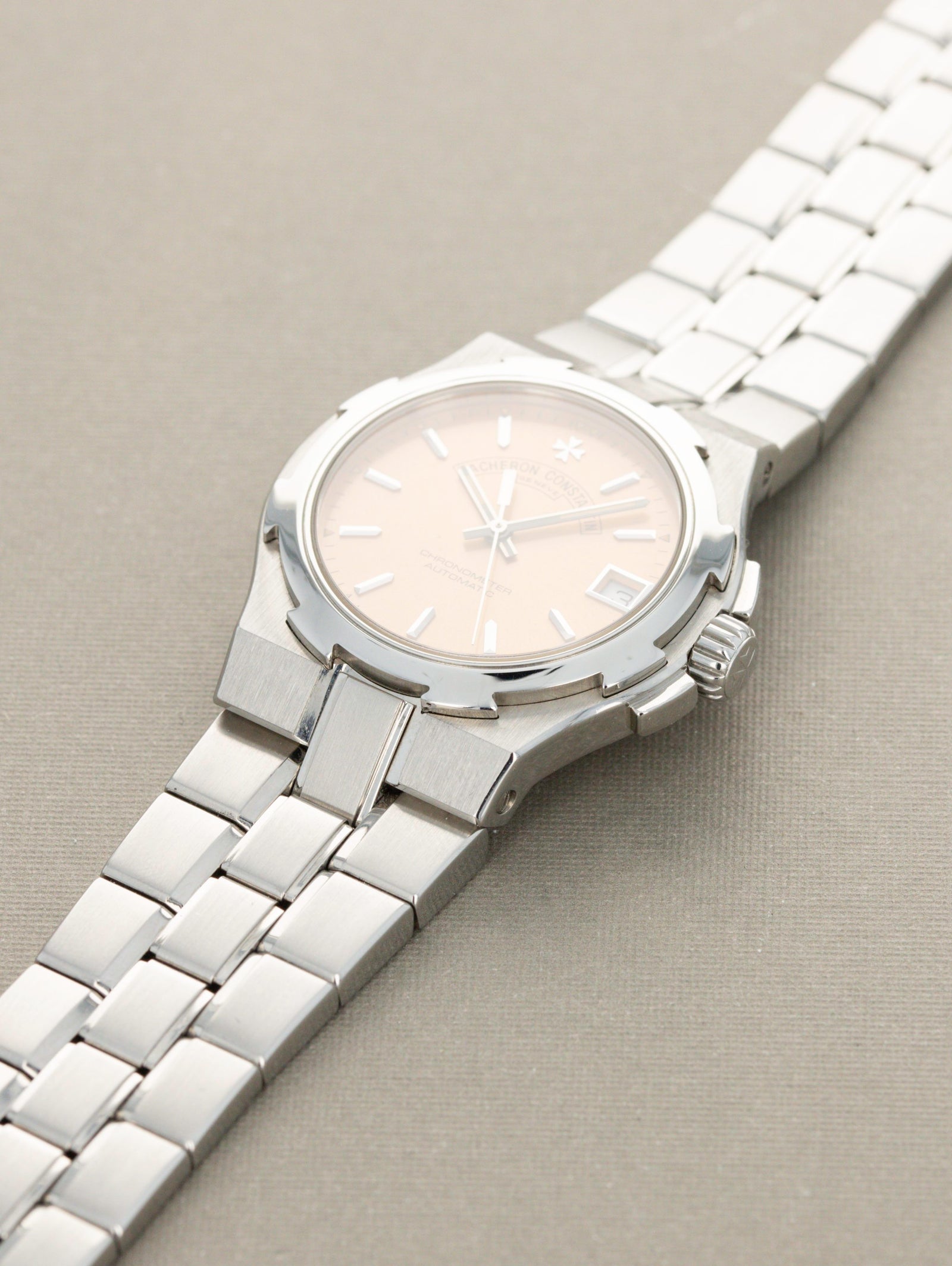 Vacheron Constantin Overseas Ref. 42050 - Salmon Dial
